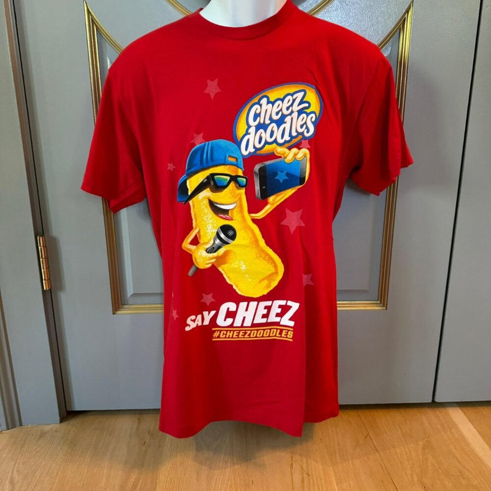 Rare Wise Cheez Doodles T-shirt  Size M